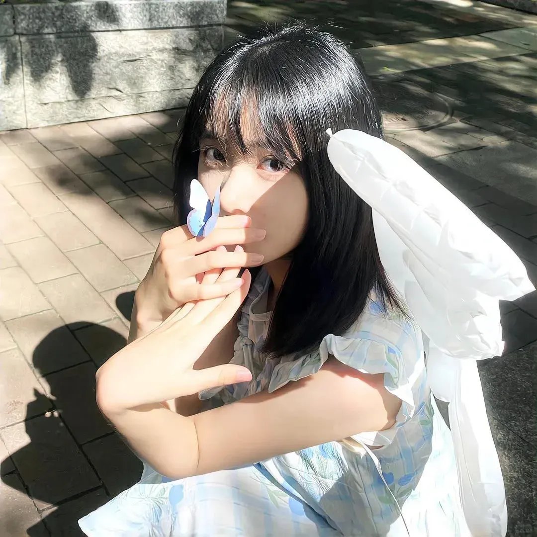 邪恶的蕾丝莉